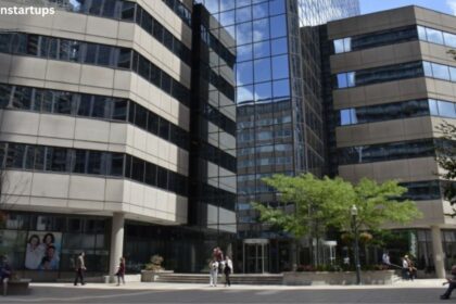 777 Bay Street office tower entrance with glass facade, ground-floor retail, and street-level plaza in downtown Toronto