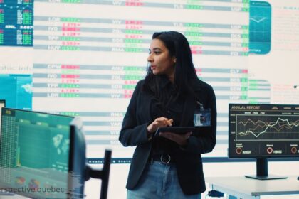 Bourse Perspective Québec student analyst reviewing financial data on screens.